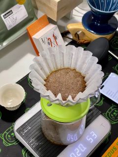 之前带同事去新一喝咖啡，就买了一包爪哇寄存在我这可以帮着代冲