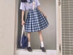 女孩的裙摆撑得起所有温柔和盛夏

160cm-37kg，肩宽