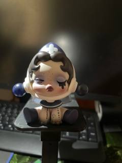 很像医生护士之类的有护士帽