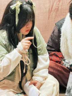 不是你不要我了，是我，不要你了。

最好的陪伴：
扶苏：雪人