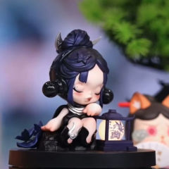 泡泡玛特十四周年无双镇~sp聆蝶图透
一位苗族少女轻倚在湖边