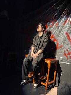 “痛苦有了意义,爱便走出围城。”
店家:杭州二类人生
主D