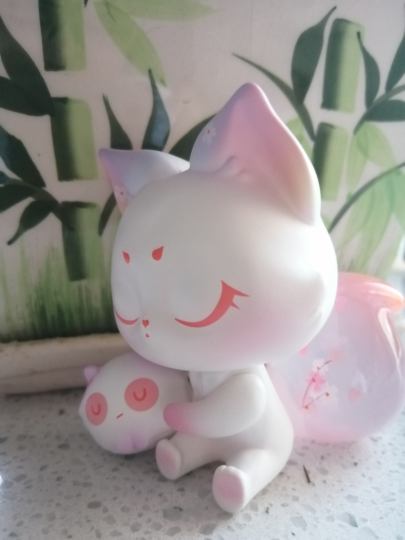 尾部有夜光