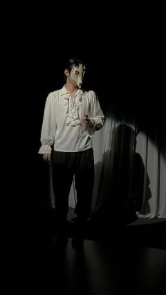 疯子？什么是疯子？对！我们是一群疯子，一群敢于说qtmd的疯