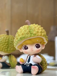 榴莲小弟来啦！
校服➕榴莲小书包🎒又乖又帅又可爱
话说em