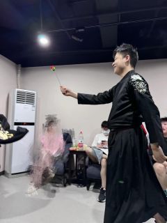 黄泉路途无归处,相思河畔寄相思
店家:八角阁
DM:多冰
演