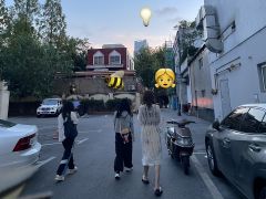 主观与客观，萤火与寒蝉遥远的相似性



窗外是35度的烈日