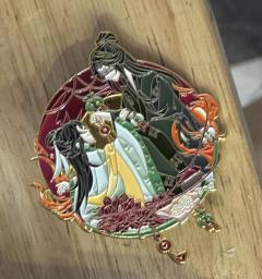 时隔一年又去撞了南墙，这次画了个超浓的魔尊妆，体现发癫的精神