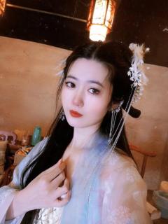 明穗，一定要复活啊，求求了（帮忙给明穗投一票吧）

思念如马