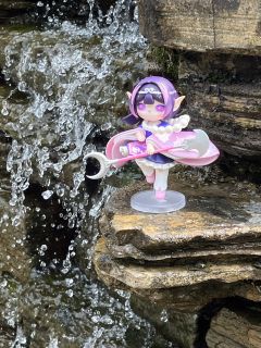 潮玩族五周年

儿时第一本插画读物就是《西游记》
小时候就崇