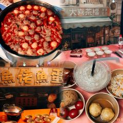      「🍲九龙城寨」

“一个透不进阳光的城寨
总是对