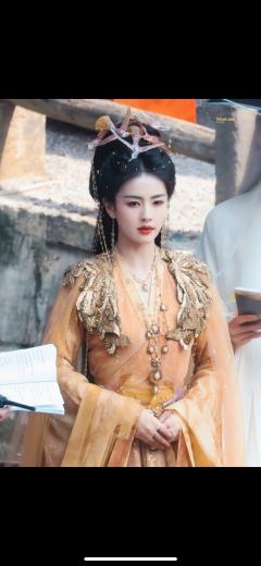 白鹿黄色系美图
 鹿茸们下次还想看什么色系