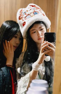 江陆，25年第一口仙品爱情我吃到了！

剧本：在河之洲
类型