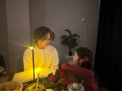 “你知道什么是对跖点吗?”
“安安,今天是12月31日的晚安