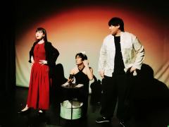 「这里虽然没有阳光，却有满天星斗和最亮的月亮」

💌剧本名