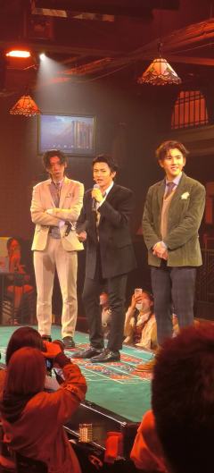 今晚终于去看了种草已久的音乐剧《桑塔露琪亚》,一直知道它很精