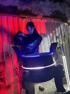 “即便前路迢迢 也望君珍重 盼来日重逢”

📘剧本故事
相