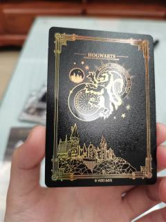 老师们我这个值多少呀
左边有瑕 刚开包装就有这种银色划痕 其