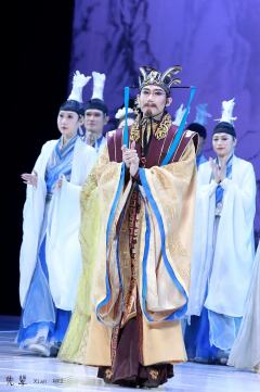 韩宝全导演在谈及《李白》的创作思路时，提到过“仕仙侠侣”都脱