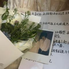 流氓到一级,照样有人跪,有人喊万岁
敬万人攸仰的流氓和拒绝赦