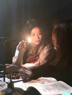 富家私生、双强恋爱，跳一场台风中的华尔兹

体验时长：8h
