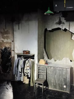 🎬推荐理由：首个机关环绕的沉浸现场，首个零距离“贴脸”的刺