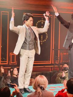 今晚来看桑塔露琪亚,被三位帅气💥💥小哥的歌声迷倒了!不仅