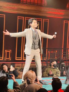 今晚来看桑塔露琪亚,被三位帅气💥💥小哥的歌声迷倒了!不仅