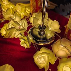 “爱,只有被赋予了死亡的期限,才有意义。我只愿你,在有限的生