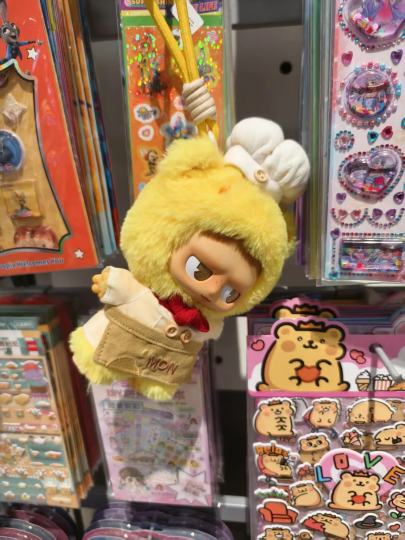 被挂起来当成展览品了