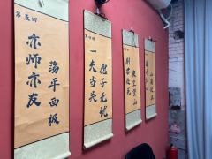 “天下第二美人破案奇妙之旅，你没有体验过的船旧版本。”

店