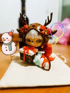 圣诞卡卡呆萌呆萌的。
打开盒子迎面扑来一股好
