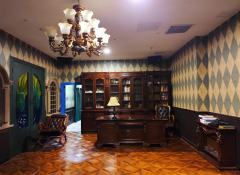 正大乐城地下一楼的奇雾镇沉浸剧场密室《悲惨世界》
来之前也没