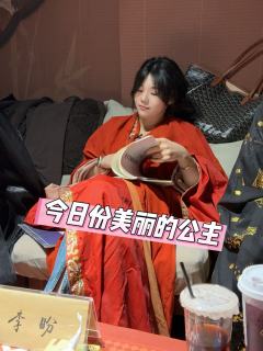 小众独家好本！纯自来水被朋友推荐去玩的，故事丰满，人设立体，