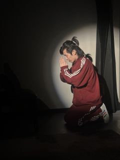 🤷‍♀️一群蝼蚁有选择的权利吗？
✅好喜欢漆黑环境下用手电