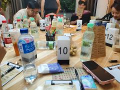 年度最佳聚会游戏：<血染钟楼>😎
每个村民都拥有独特技能，