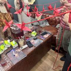 “我答应你,我一定会给你最拿得出手的爱。”
“花永不凋零,爱