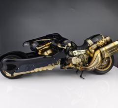 把玩小心，部分配件有断裂风险，比如剑柄和摩托车踏板