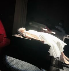 【—你的癫狂，给了我这个虚无的人，一个癫狂的核心。】
【—我