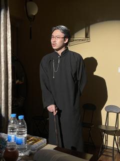 先说缺点,非常明显的角色割裂,比如我方恨秋只知道梅幼蘅梅幼均