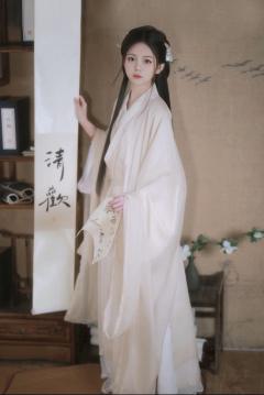 ⛰️万仞青山听水寒
✍️体验角色:棠月🌙
👥3男3女
�