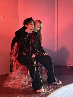 【如果长夜无明,如果白昼落尽。我在爱里覆灭,亦在爱里重生】