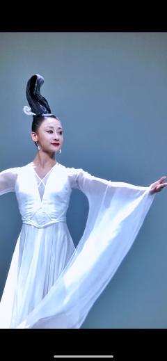 【九歌】胡阳张翰的山河 惊为天人
怎么有人能把石头玩出这么多