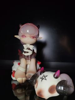 “哦，那好吧...”
“你说...谁是祭品？！”