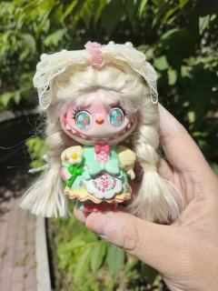 拉布布改娃×苹果小姑娘~

请告诉我带飘带好看还是没飘带好看