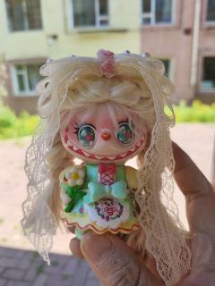 拉布布改娃×苹果小姑娘~

请告诉我带飘带好看还是没飘带好看