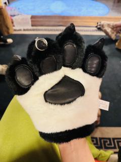 余地？你们给过它们余地吗？

类型：末世 欢乐 中式 热血 