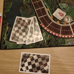 这个游戏其实之前就有玩过。那时候刚发行，非常火爆。个人觉得这