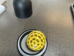 【含剧透】
角色不重要,剧情不重要,赌狗和策略玩家都会爱玩