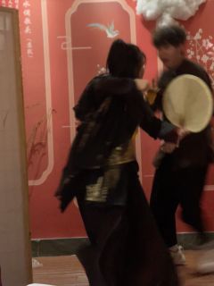 “沈初一,往前走,莫回头”
体验店铺:友局
体验角色:赵小